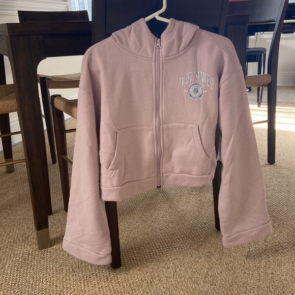 I am selling a Pacsun Cropped Zip Up Hoodie. - Picture 2 of 5
